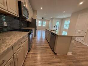 3237 Painted Blossom Ct in Lutz, FL - Building Photo - Building Photo