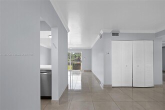 4100 N 58th Ave in Hollywood, FL - Building Photo - Building Photo