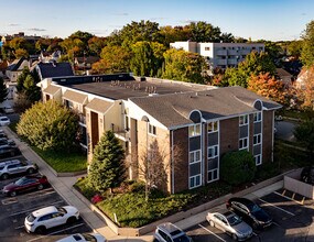 Carriage House in Hackensack, NJ - Building Photo - Building Photo