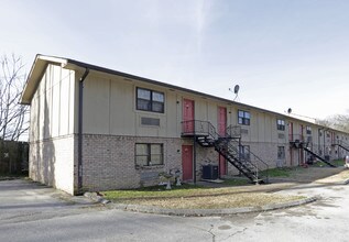 The North River Apartments in Chattanooga, TN - Building Photo - Building Photo