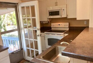 224 A View Ave in Norfolk, VA - Building Photo - Building Photo