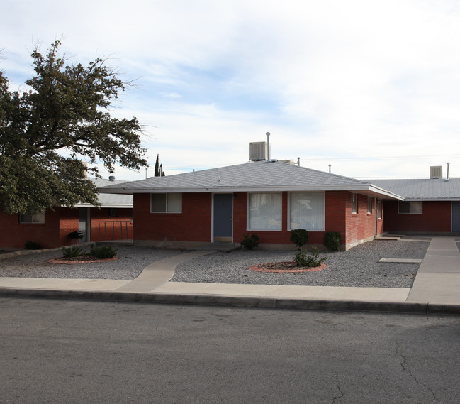 2608 Morehead Ave in El Paso, TX - Building Photo - Building Photo