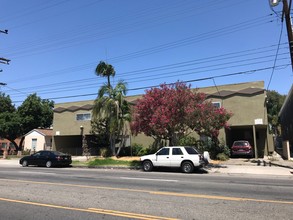 13611 Vanowen St in Van Nuys, CA - Building Photo - Other