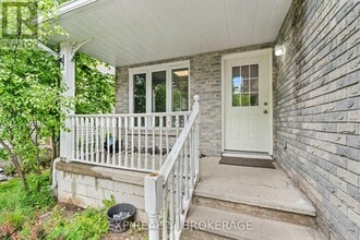 502 Evangeline Ave in Kingston, ON - Building Photo - Building Photo