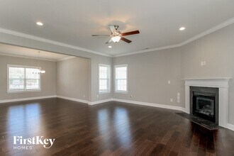210 Phoenix Ct in Lexington, NC - Building Photo - Building Photo