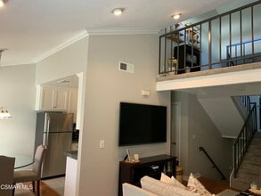 1345 Alessandro Dr in Thousand Oaks, CA - Building Photo - Building Photo