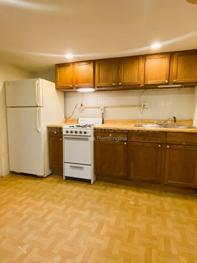 236 W Washington St in Macomb, IL - Building Photo - Building Photo