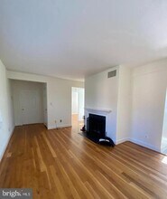 1109 N Pitt St in Alexandria, VA - Building Photo - Building Photo