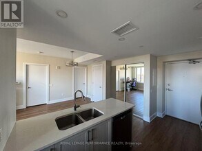 518 Rochester St in Ottawa, ON - Building Photo - Building Photo