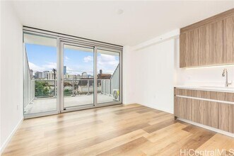 1551 Liona St in Honolulu, HI - Building Photo - Building Photo