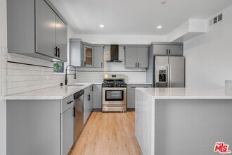 1435 S Crescent Heights Blvd in Los Angeles, CA - Building Photo - Building Photo