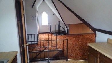 7 Elizabeth St-Unit -3 in Auburn, NY - Building Photo - Building Photo