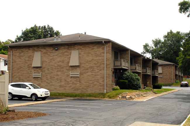 W Water St in Saxonburg, PA - Foto de edificio - Building Photo