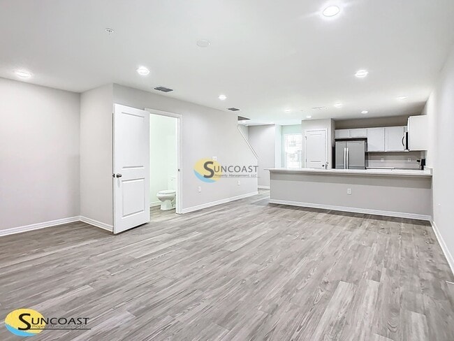 3821 SW 43rd Ct