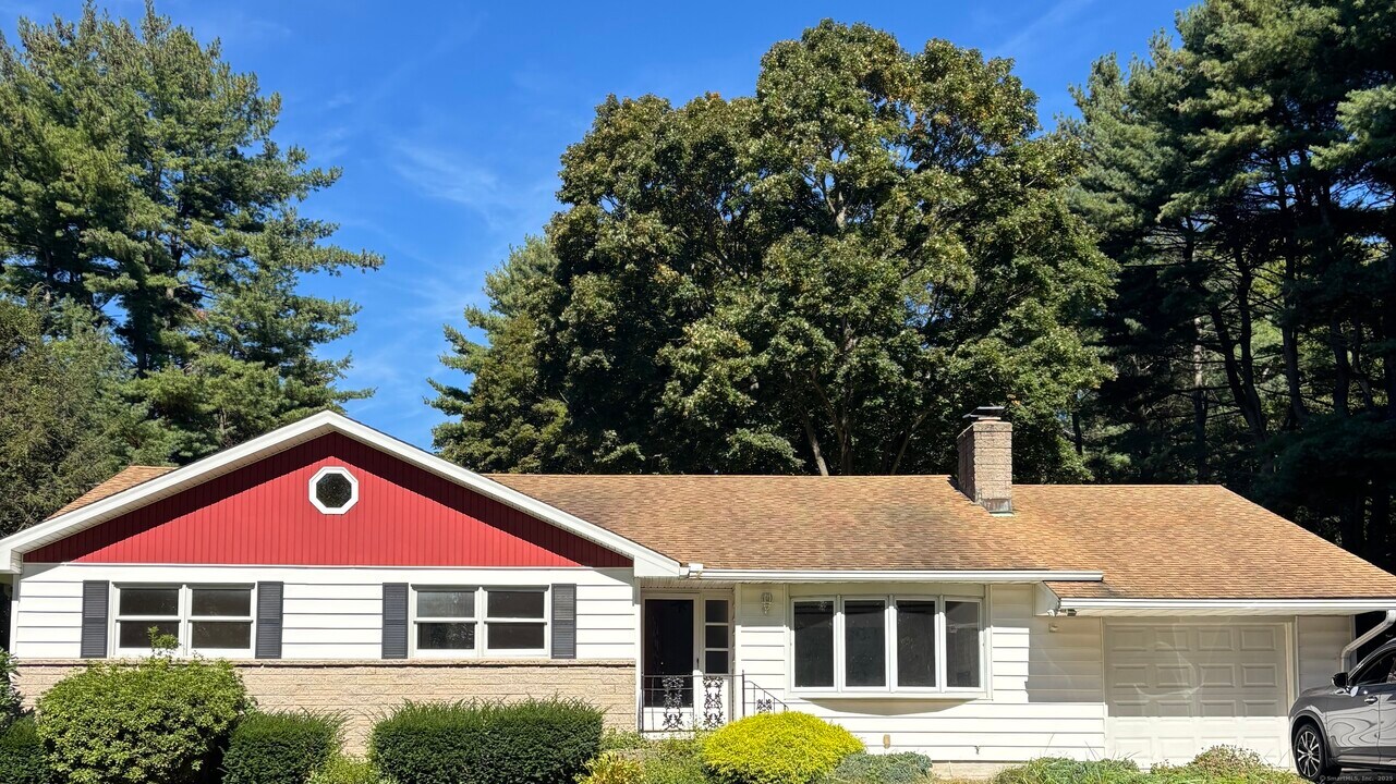 120 Peters Ln in Stratford, CT - Building Photo