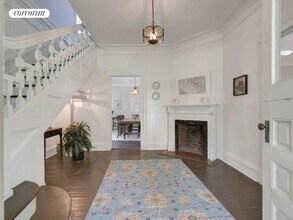 51 Quogue St in Quogue, NY - Building Photo - Building Photo