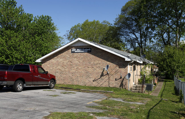 2006 Herman St in Nashville, TN - Foto de edificio - Building Photo