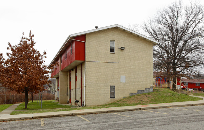 6200-6256 Auburn St in Pittsburgh, PA - Building Photo - Building Photo