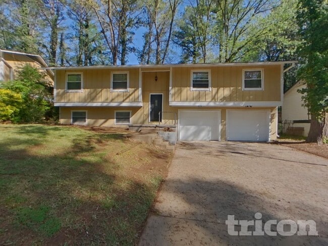 2574 Northbrook Rd in Snellville, GA - Foto de edificio - Building Photo