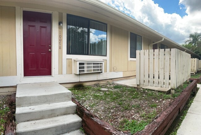 10078 S Nob Hill Cir in Tamarac, FL - Building Photo - Building Photo