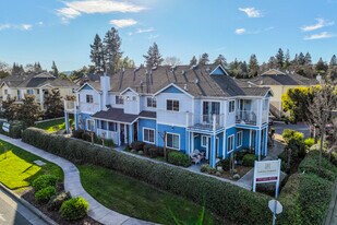 Lincoln Gardens Apartments in Napa, CA - Building Photo