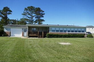 144 Edgewater Dr in Grandy, NC - Building Photo - Building Photo