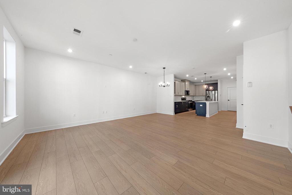 11106 Donatello Dr in Princeton, NJ - Building Photo