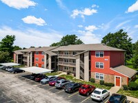 The Retreat of Shawnee in Shawnee, KS - Foto de edificio - Building Photo