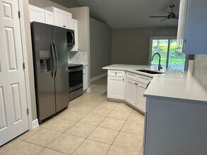 912 Park Valley Cir in Minneola, FL - Building Photo - Building Photo
