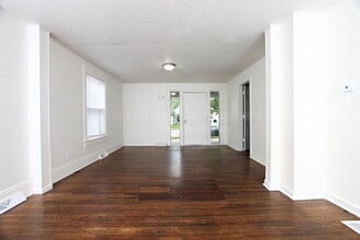 706 S Pattie St in Wichita, KS - Building Photo - Building Photo