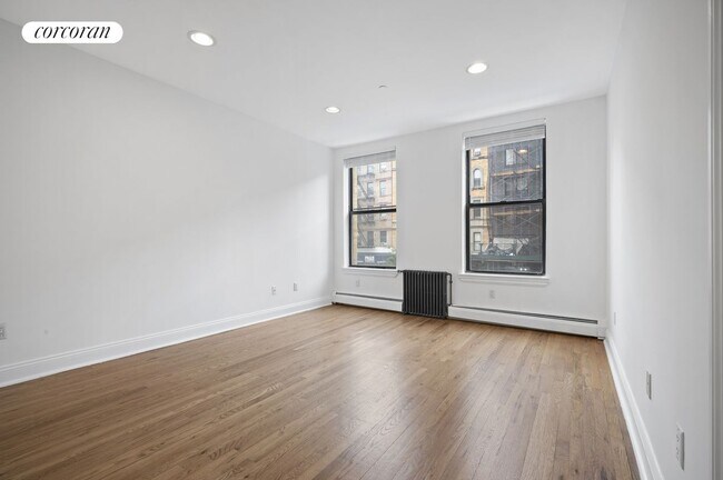 2098 Frederick Douglass Blvd in New York, NY - Building Photo - Building Photo