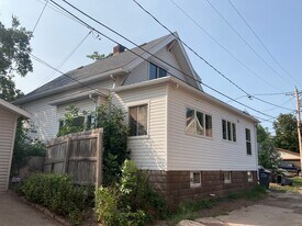 618 N 56th Ave W in Duluth, MN - Building Photo