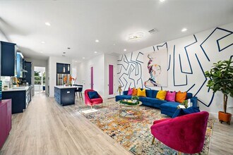 207 E 38th St in Houston, TX - Building Photo - Building Photo