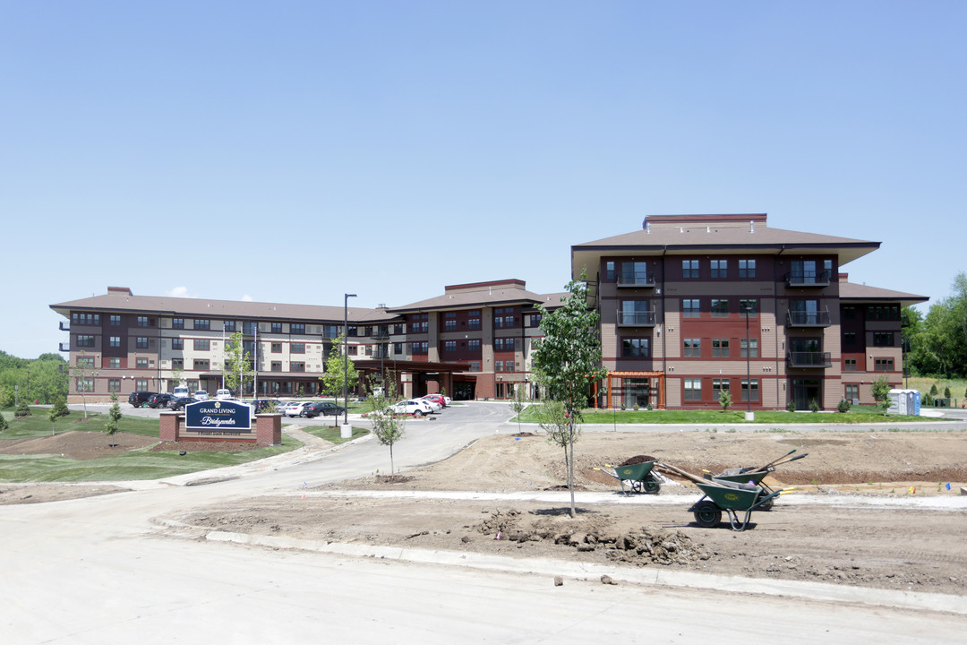 Grand Living at Bridgewater in Coralville, IA - Building Photo