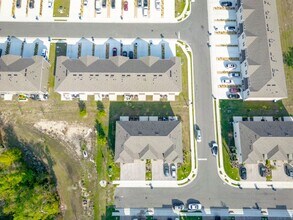 3339 Whooping Crane Dr in Davenport, FL - Building Photo - Building Photo