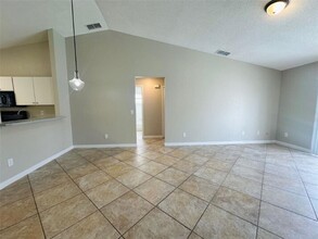 4631 Osceola Point Trail in Kissimmee, FL - Building Photo - Building Photo