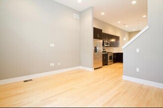 919 N 5th St, Unit Unit 17 in Philadelphia, PA - Foto de edificio - Building Photo