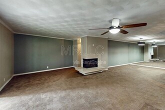 2301 Ridgmar Plaza in Fort Worth, TX - Building Photo - Building Photo