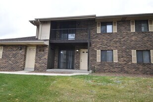 5946 Joanne Dr in Mount Pleasant, WI - Building Photo