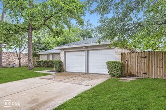 5607 Circlegate Dr in Spring, TX - Building Photo - Building Photo