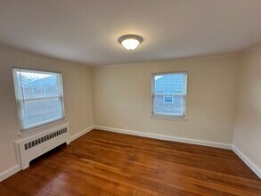 5 Bishop Rd, Unit 4 in Quincy, MA - Building Photo - Building Photo