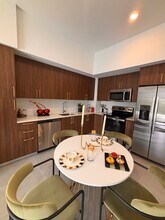 1904 Monroe St, Unit A1 in Hollywood, FL - Building Photo - Building Photo