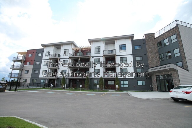 property at 1506 Tamarack Blvd NW