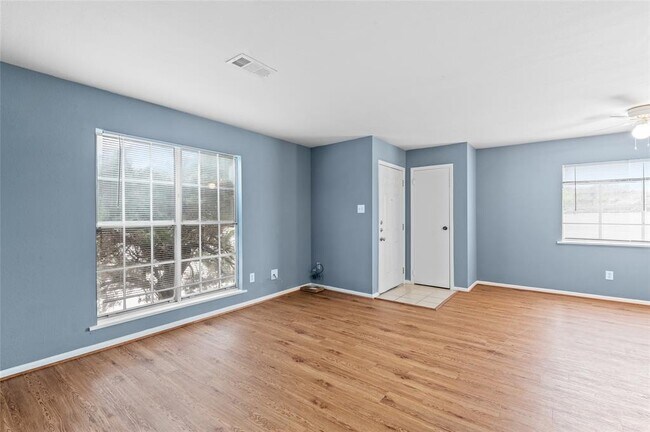 13906 Buckingham Dr-Unit -A in Tomball, TX - Building Photo - Building Photo