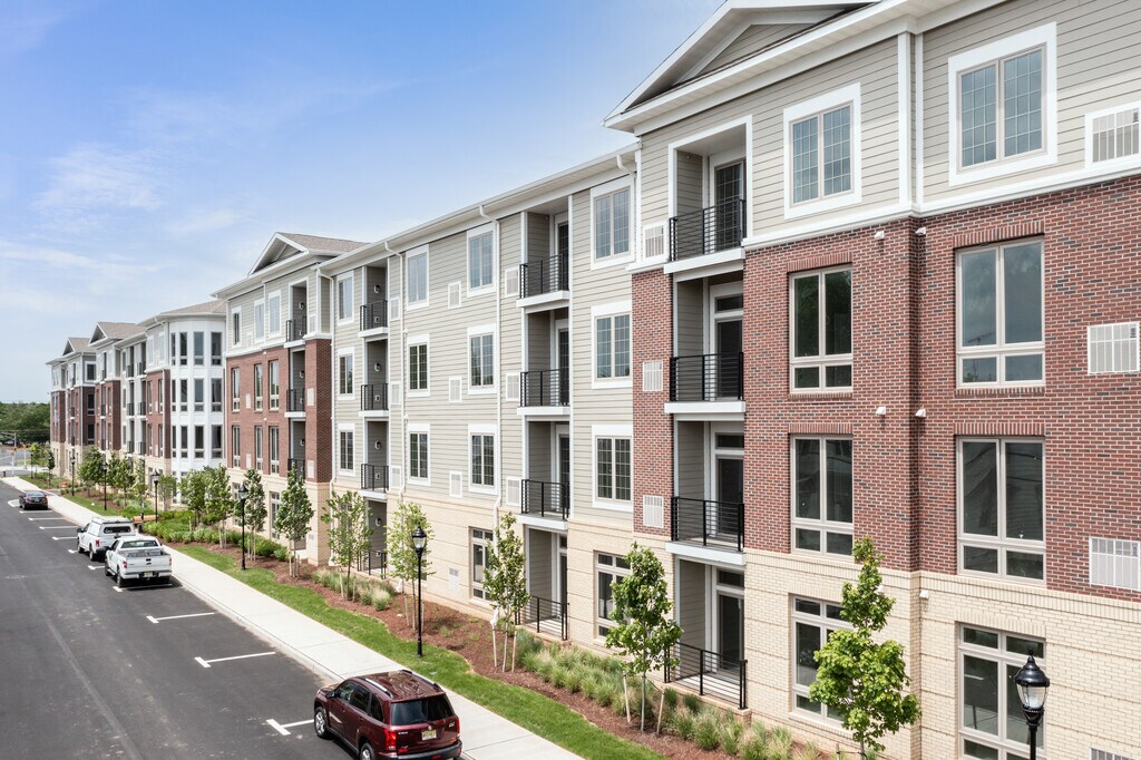 Crossings Raritan Raritan, NJ Apartments