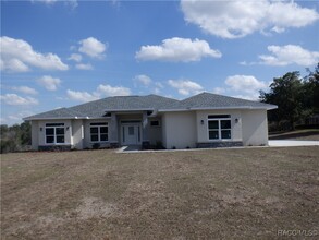 1385 E Triple Crown Loop in Hernando, FL - Building Photo - Building Photo