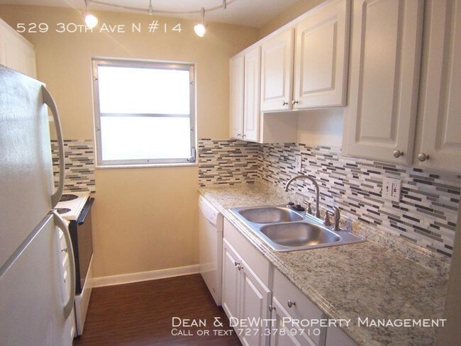 529 30th Ave N-Unit -14 in St. Petersburg, FL - Building Photo - Building Photo