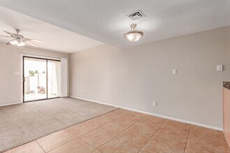 835 N Granite Reef Rd in Scottsdale, AZ - Building Photo - Building Photo
