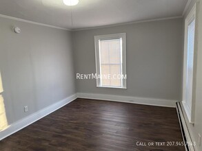 36 Sanford St in Bangor, ME - Building Photo - Building Photo