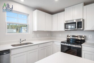 44 Sophie Kathryn Dr in Barboursville, VA - Building Photo - Building Photo